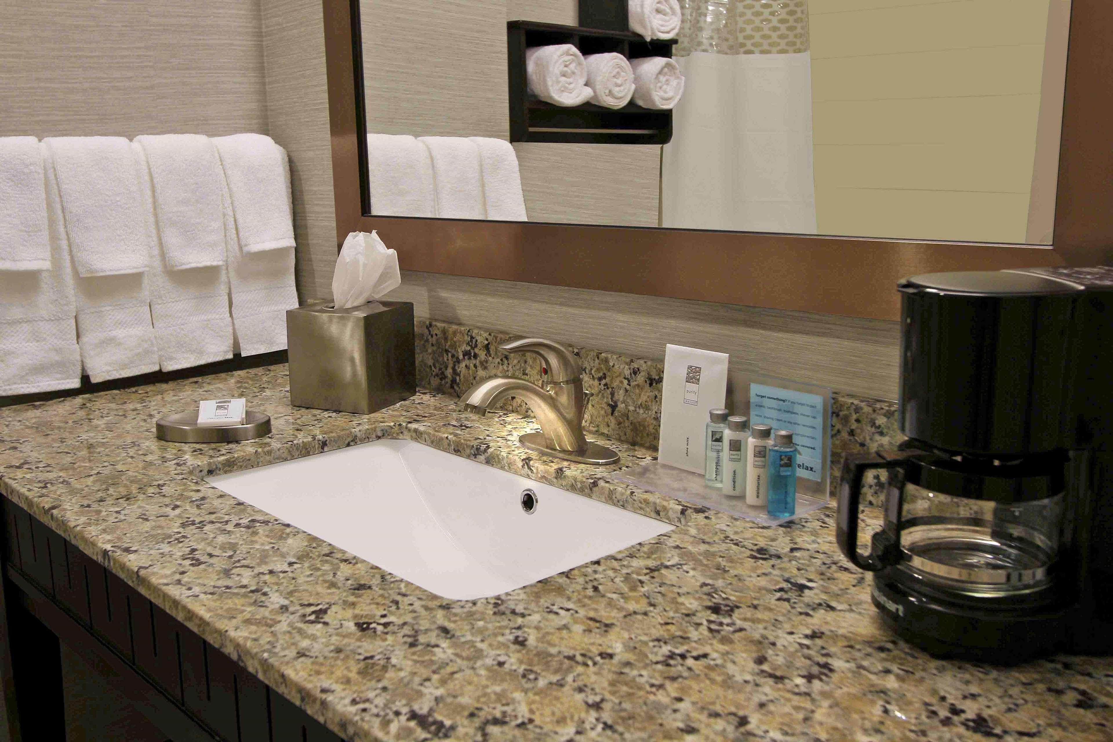 Hampton Inn & Suites Winnie Quarto foto
