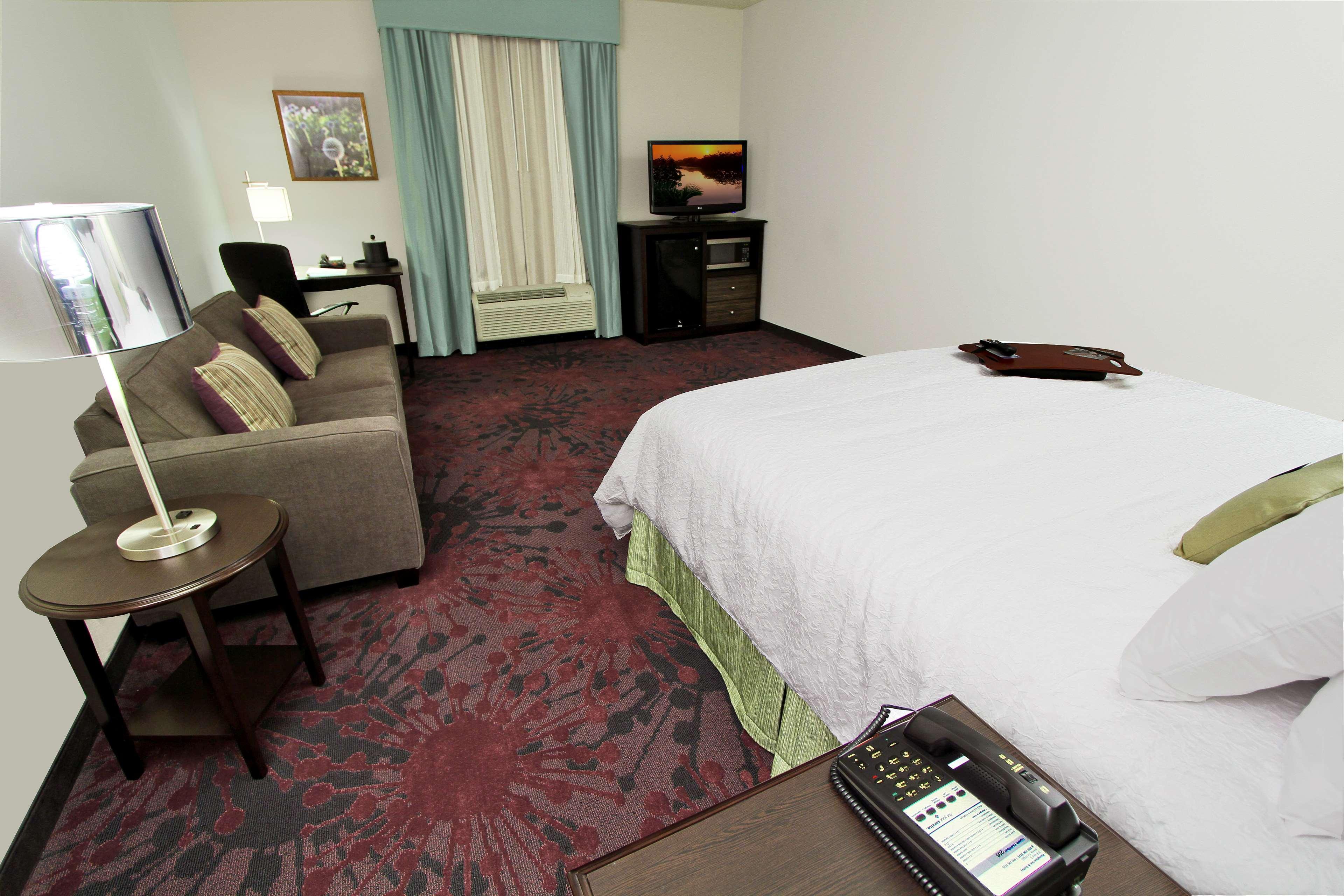 Hampton Inn & Suites Winnie Quarto foto